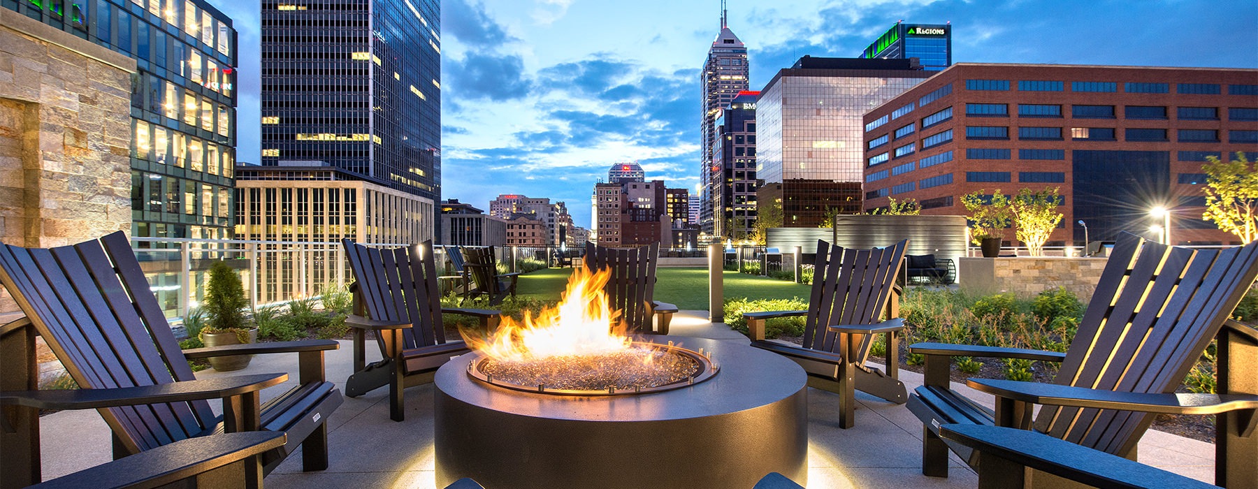 Outdoor Living with fire pit
